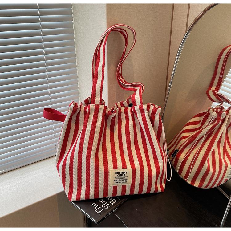 

Весна новая литературная ниша литературная двусторонняя сумка через плечо сзади повседневная полосатая простая сумочка бордовый