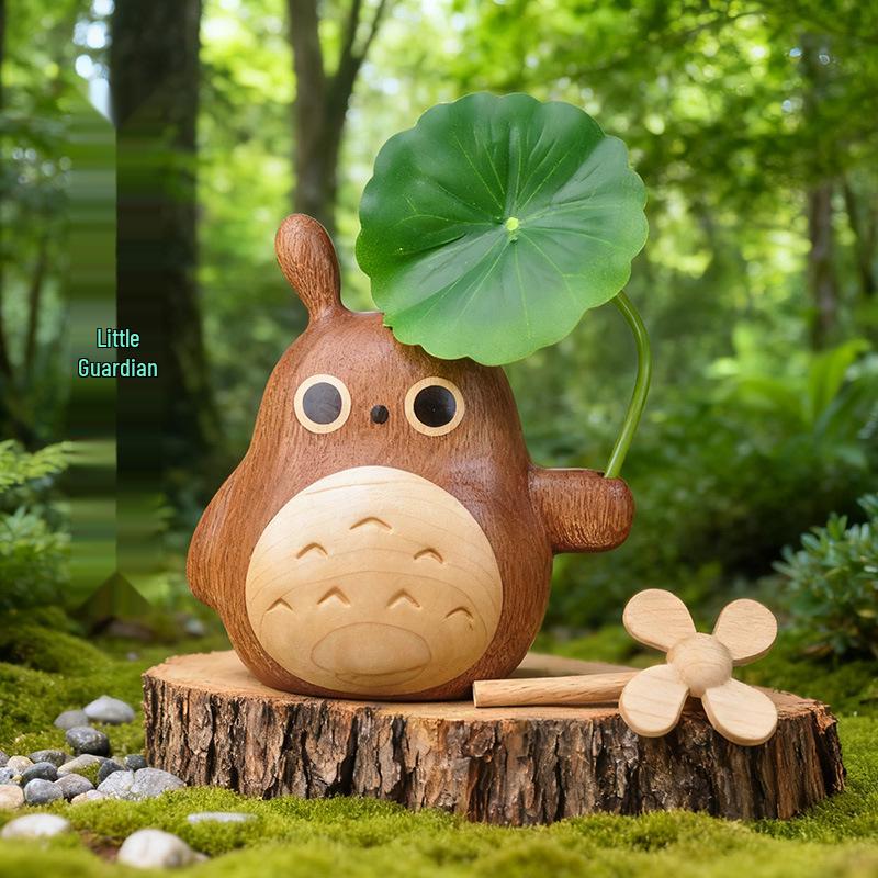 Creative Wooden Crafts: Little Prince Hippo Wood Ornament with Solid Wood Base