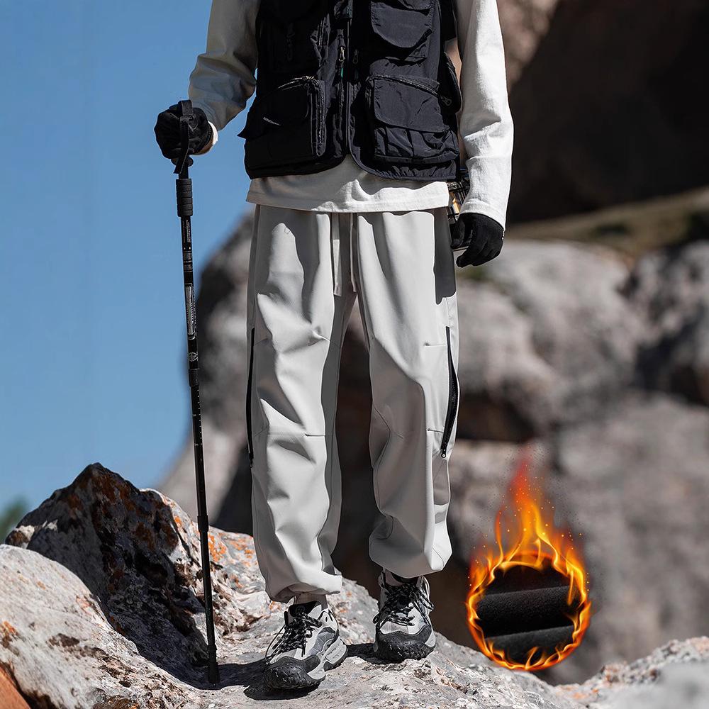 Herren Herbst/Winter Samt Freizeithose: Trendige Bergserie, Outdoor Warm, Drei-Beweis-Sturm-Overall.