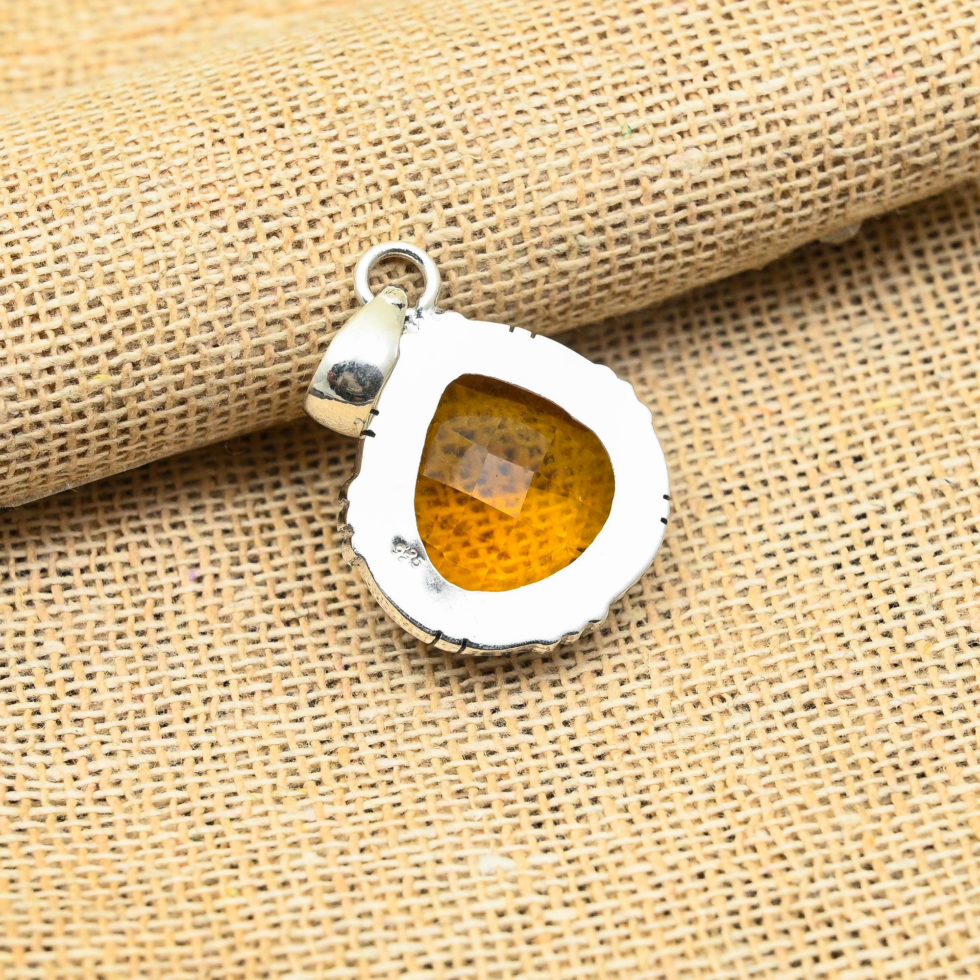 Pendentif En Argent 925 Fait Main Avec Topaze Mystique Multicolore – Création Artisanale Indienne