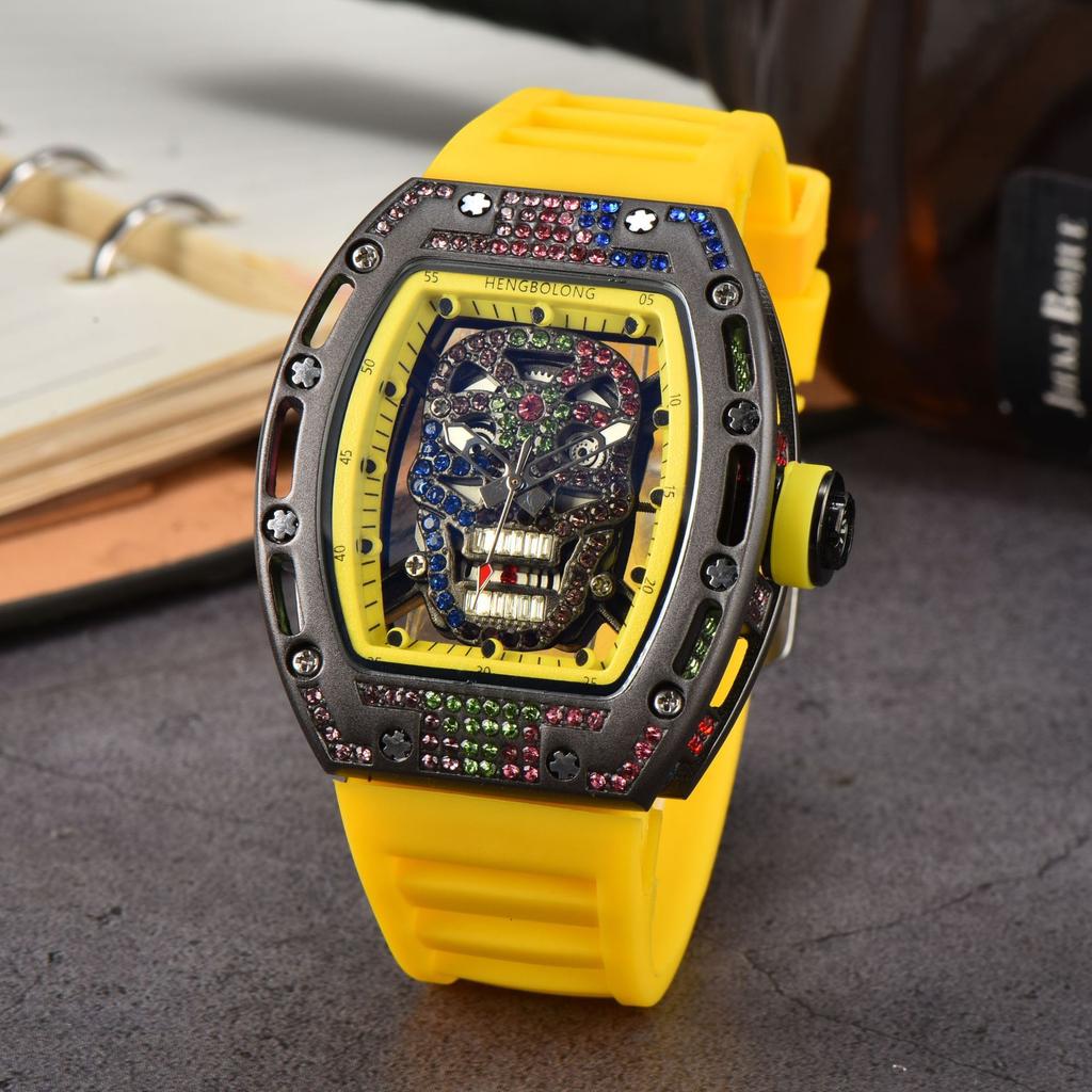 New Colored Diamond Skull Quartz Watch Spot Wholesale Fashion Business Diamond-encrusted Silicone Watch Men