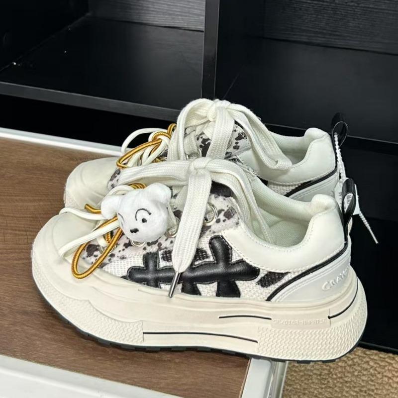 Plum blossom canvas shoes thick soles increase height and breathability niche Xiaobai casual shoes tide