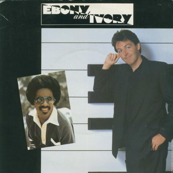 

7inch Record PAUL MCCARTNEY - Ebony And Ivory R6054 Parlophone, MPL 1982 UK Rock Used