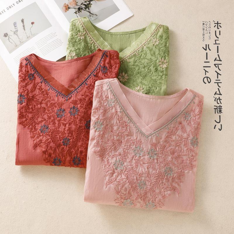 2025 Women's Summer Cotton Linen Embroidered V-Neck Loose Retro Pullover Shirt