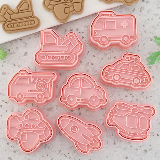 8Pcs/Set Vehicle Pattern Cookie Cutters Reusable PP Children Holiday Cookie Mould Stencils for Kids