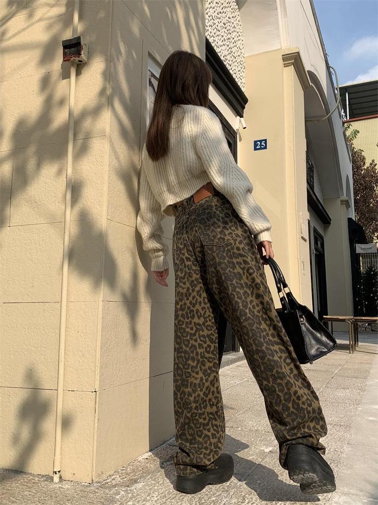 Women's High-Waist Leopard Print Wide-Leg Jeans - Slimming, Loose-Fit, Spring/Autumn Trend