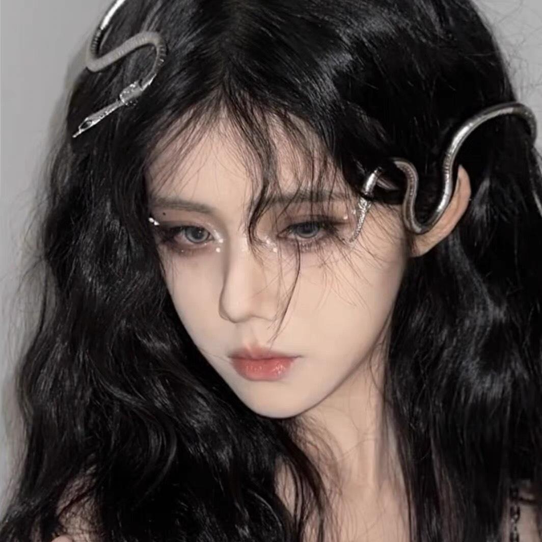 

Ожерелье «Извивающаяся змея», Дизайн для горячих девушек в европейском и американском стиле, Преувеличенный головной убор для мужчин и женщин