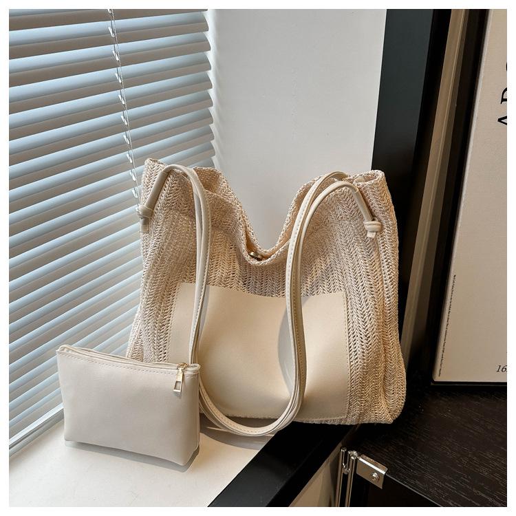 2024 Spring/Summer Women's Straw Woven Handbag: Vintage Pastoral-Style Shoulder Tote