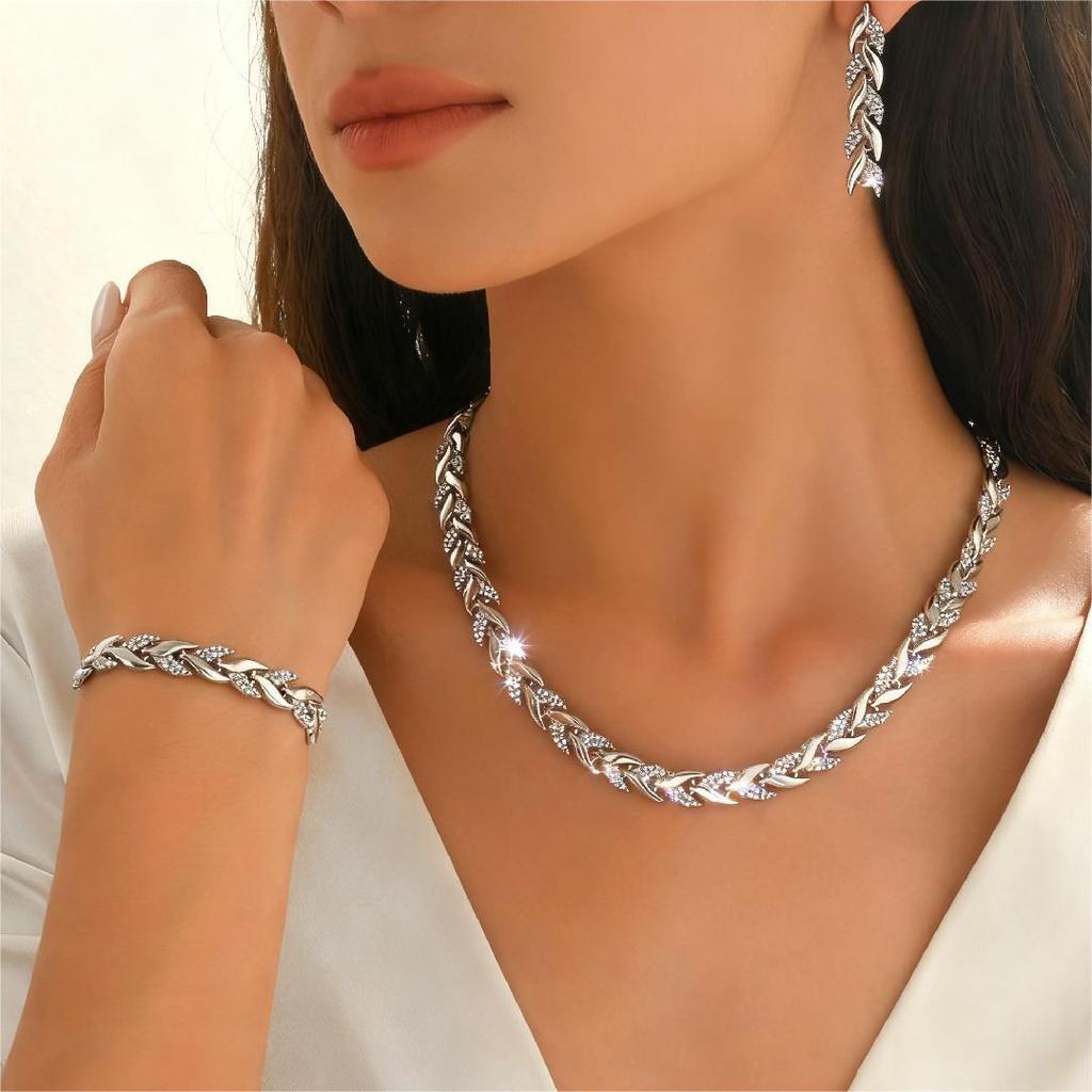 Fish Tail Style Diamond-studded Bracelet and Necklace Set - Luxurious and High-end Banquet Jewelry for Women