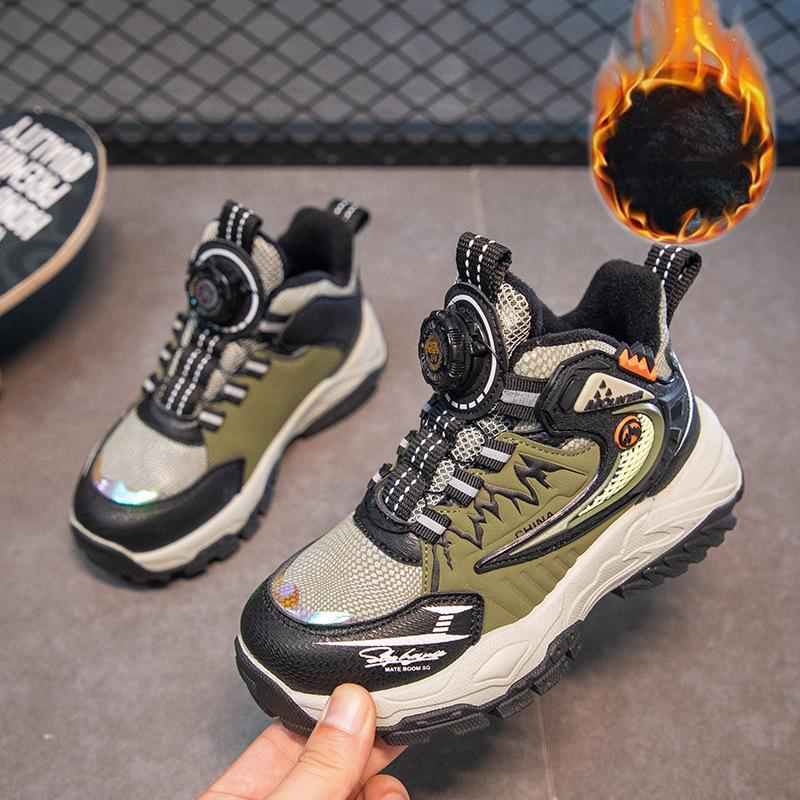 Cool Personality Rotating Button Shoes Wear-resistant Outdoor Hiking Shoes Winter Velvet Warm Boys Shoes Fashion