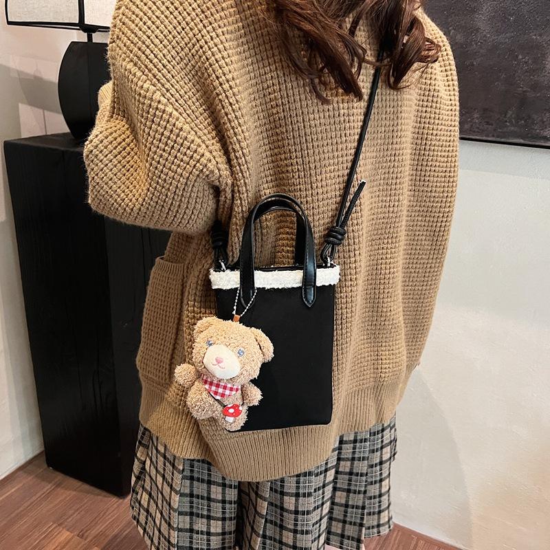 Autumn and Winter New Niche Design Matte Retro Handbag Bag Women's Premium Texture Leopard Print Single Shoulder Crossbody Mobile Phone Bag