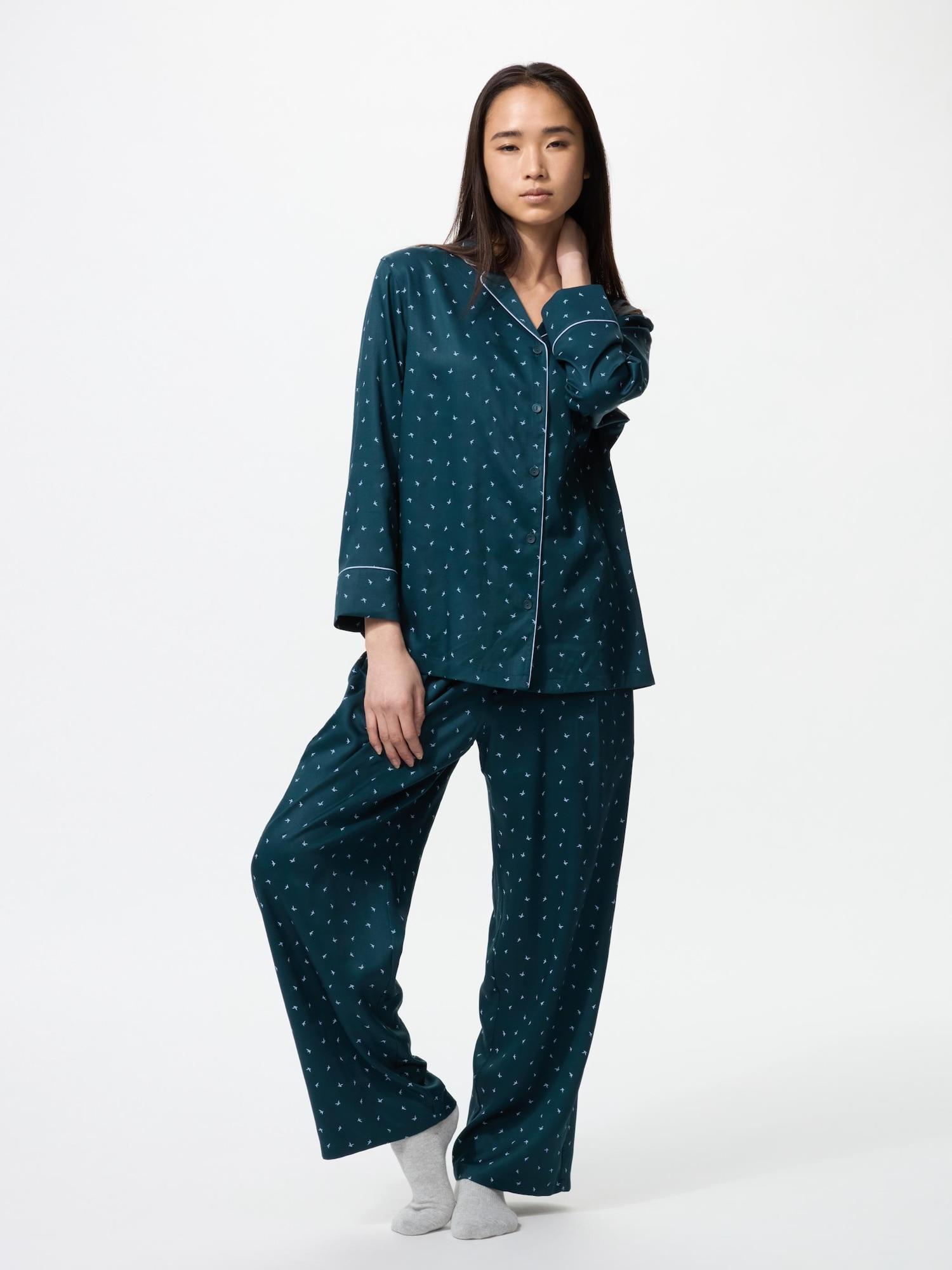 

Пижама атласная Uniqlo с длинным рукавом с принтом 58 DARK GREEN/WOMEN XL