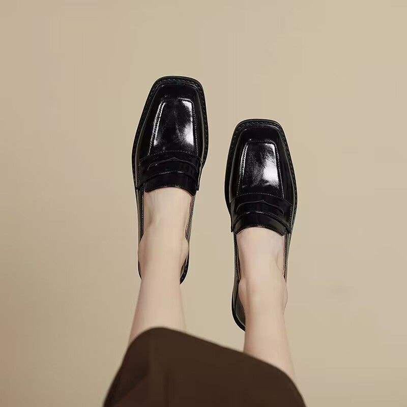 

Гигантские Мягкие~ Лоферы с квадратным носком и толстым каблуком Женские Британские Ретро Маленькие Кожаные Туфли 2025 Весна и Осень Новые Туфли на среднем каблуке 40 чёрный