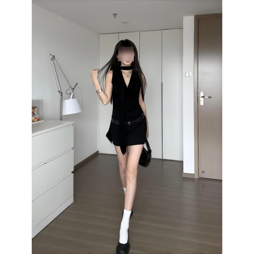 Waist slim sleeveless swing neck dress women's streamer niche black hip wrap short skirt