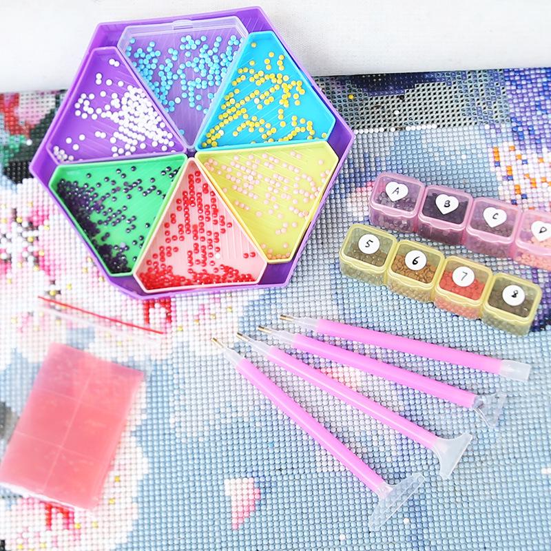 DIY Diamantmalerei Bohrerplatte & Stickpunktierstift Set mit 28 Fächern