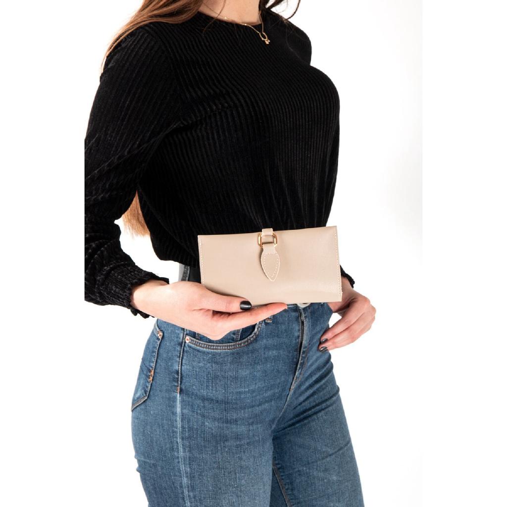 Rote Damenbrieftasche mit weicher Hautschnalle und Zubehör mit mehreren Fächern