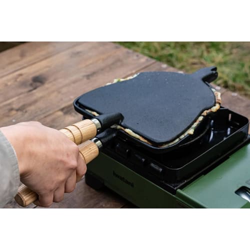 Ikenaga Iron Works Squid Grill Maker with Recipe (41415)