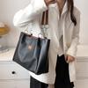 Tote bag new niche design trendy fashion simple large capacity shoulder casual women bag