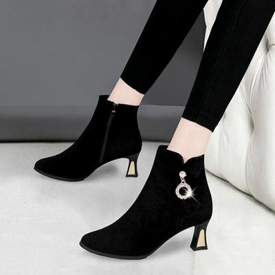 Herbst Winter Schwarz Elegant mit Mittelhohen Absätzen Damen Stiefeletten Spitze Zehenpartie Wildleder Warm Stiefeletten im Angebot Y2k Damen Kurze Schuhe