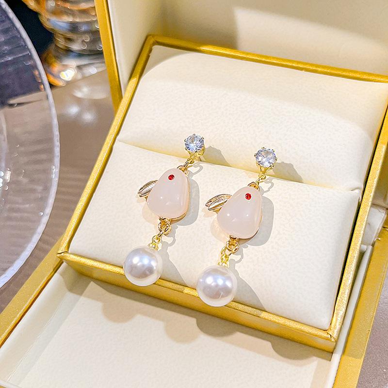 Long Tassel Temperament Pearl Cute Jade Rabbit Stud Earrings Personalized Fashion Earrings High-End Women'S Jewelry