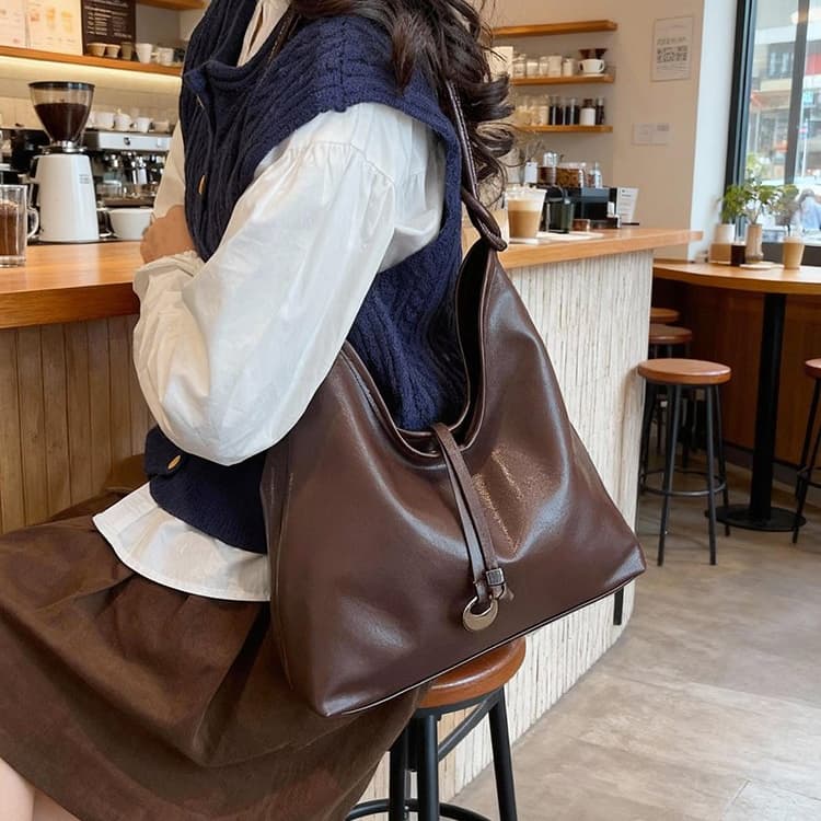 

Women s Soft Leather Underarm Bag Handbag кофейный