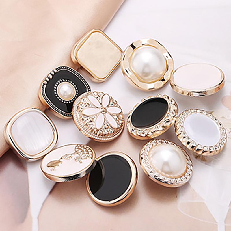 10 Stück 18/21/25mm Blume Perle Gold Kunststoff Schaft Knöpfe für Damen Bekleidung Jacke Pullover Nähzubehör Scrapbooking