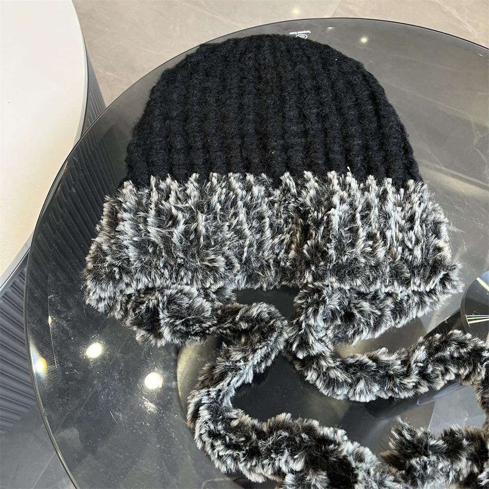 Cute Strap Fleece Knitted Pullover Hat Children Autumn and Winter Warm Ear Protection Wool Hat Shows Small Face