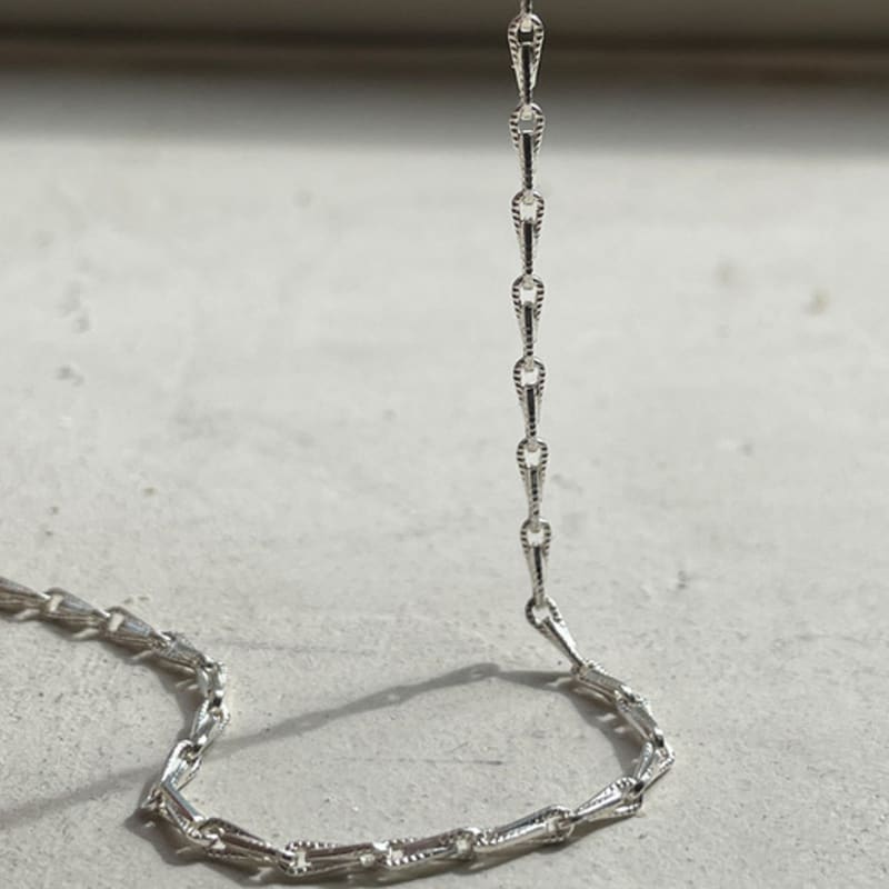 Melliv Rüschen-Kreuzketten-Halskette_mvn48