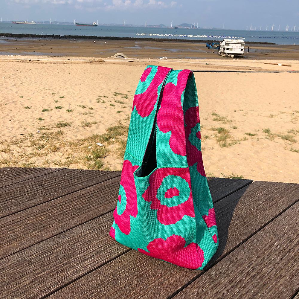 Crochet Handbag with Acrylic Chains for Women Wristlet Shoulder Knitting Bag Floral Design