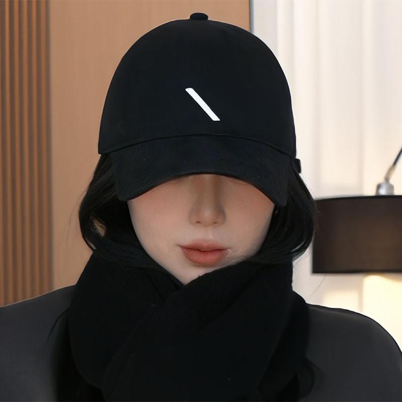 Casual Spring Stylish Embroidered Baseball Cap For Women With Adjustable Fit