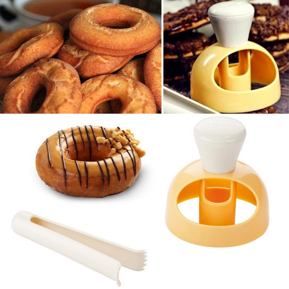 2Pcs Baking Molds Food Grade Larger Size With Dip Tongs Hollow Bake PP Material Donut Cutters Baking Mould Makers Kitchen Supply