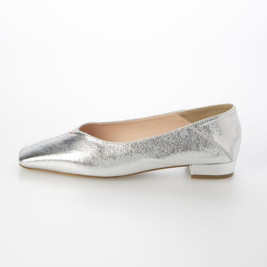 [Evol] V-Cut Square Pumps