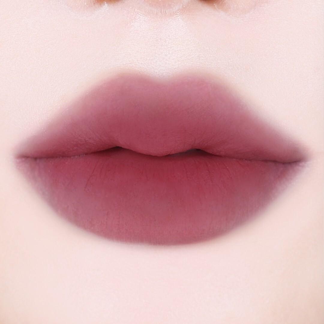 

Kiss Me Оттенок с эффектом размытия глаз (6 цветов) No. 2 Love and Hate