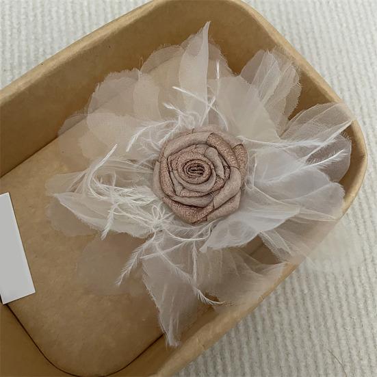 Damen Brosche Netzgarn Feder Rose Blume Dekor Schal Dekorative Reversnadel Kragen Hüte Taschen Mäntel Schals Taschendekoration