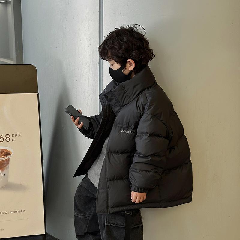 

Мальчиковая зимняя толстая хлопковая куртка Красивая зимняя одежда Пуховая хлопковая куртка Breadms Модная 160 чёрный