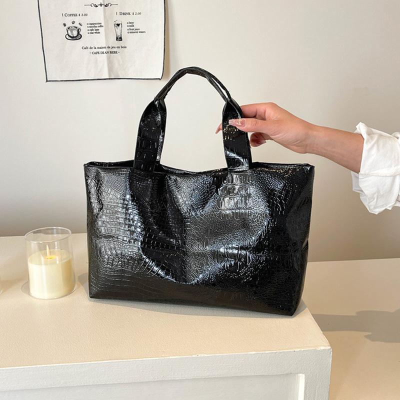 Trendy Bags Large Capacity Tote Bag for Women Fashionable Purse and Handbags Versatile Women Shoulder Bags