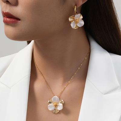 Flower Necklace and Earrings Set