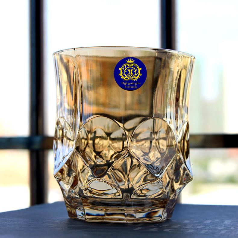 Goldene Kristall-Whiskygläser Europäischer Stil Luxuriöses Heim-Weinglaswaren Funkelnder Bierkrug XO Chivas Cognac Brandy Schwenker