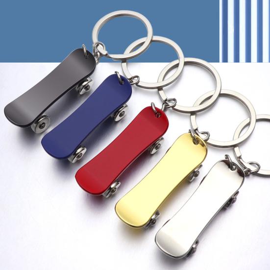 Skateboard Keychain Pendant Fingertip Decompression Keychain Portable Cool Skateboard Keychain for Skateboard Lovers