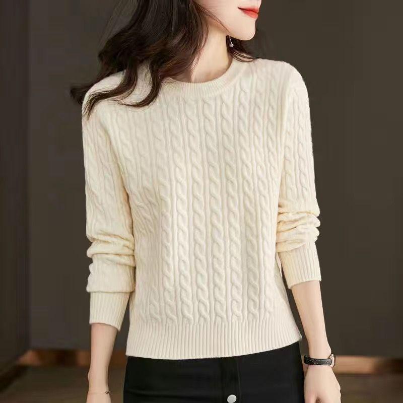 A Versatile and Fashionable Round-neck Sweater for Women In Autumn and Winter