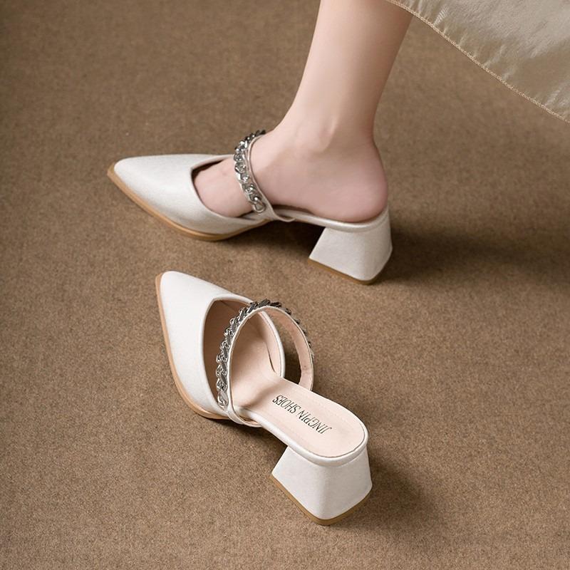 Large size patent leather beautiful fashion high sense bag head slippers women wear summer new with skirt pointed slippers