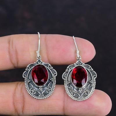 Boucle d'oreille Grenat du Mozambique Facetté Boucles d'oreilles Pierre Précieuse Boucles d'oreilles en Argent Sterling 925 Bijoux Pierre de Guérison Boucles d'oreilles Vintage Faites à la Main Cadeaux pour Maman