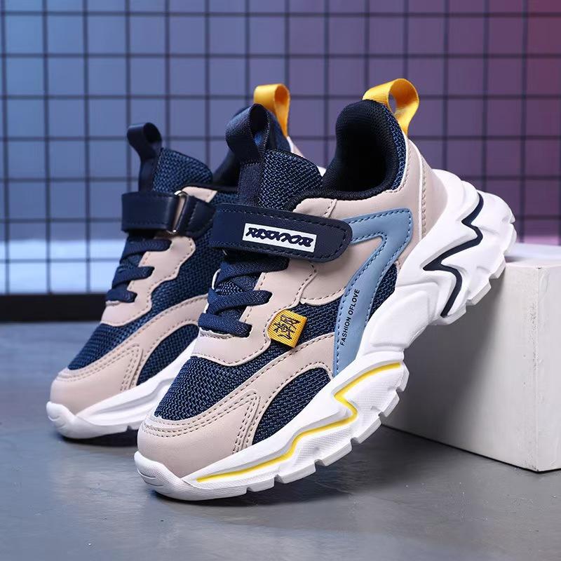 2025 spring new mesh breathable boys' shoes medium and large children's soft sole light primary school running children's sports shoes