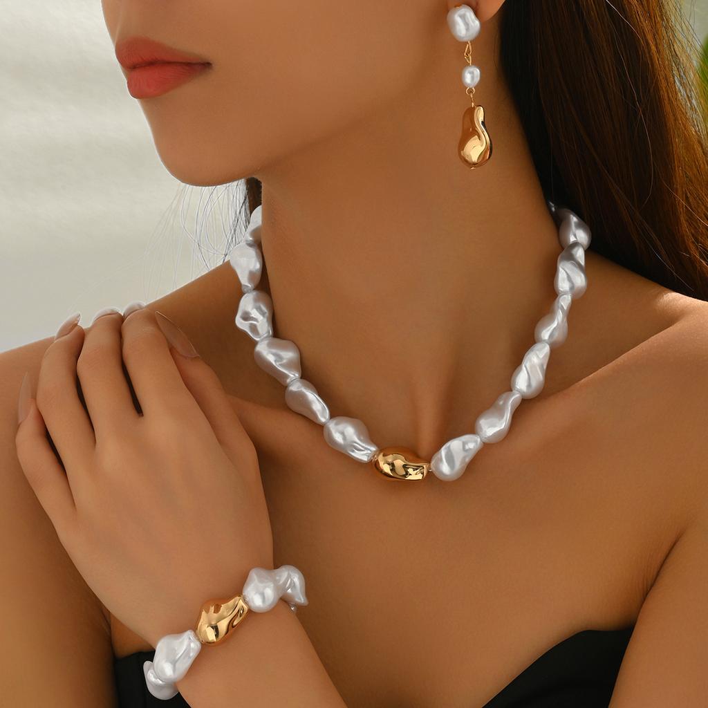 European and American Jewelry Retro Imitation Pearl Baroque Necklace Bracelet Set, Versatile High-end Earrings