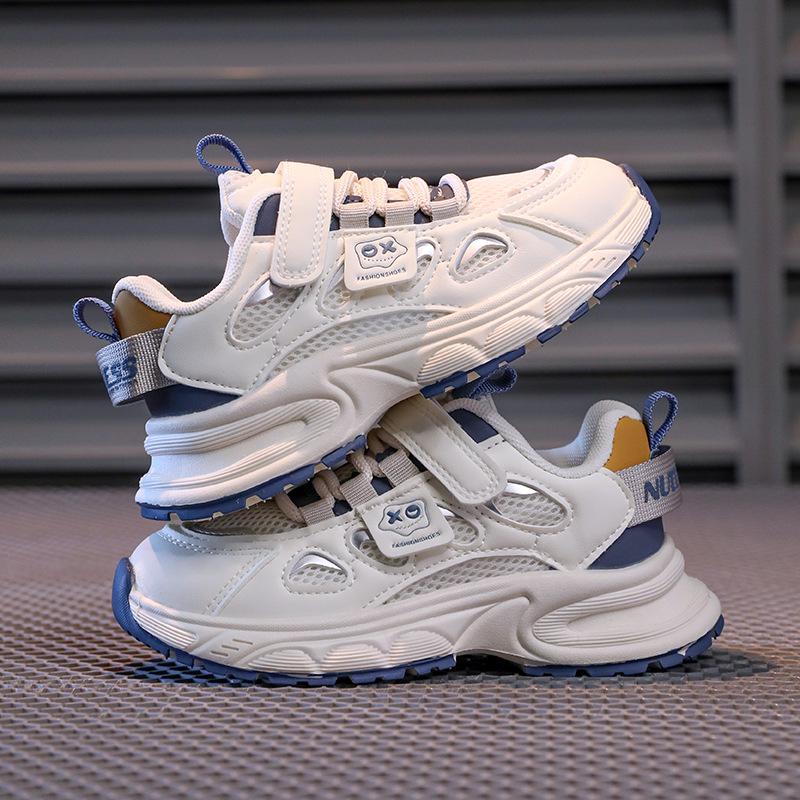 

Boys sports shoes 2025 new spring and autumn middle school children s fried street running men and women the same children s dad white shoes tide 31 [Inner Length 18.5CM]