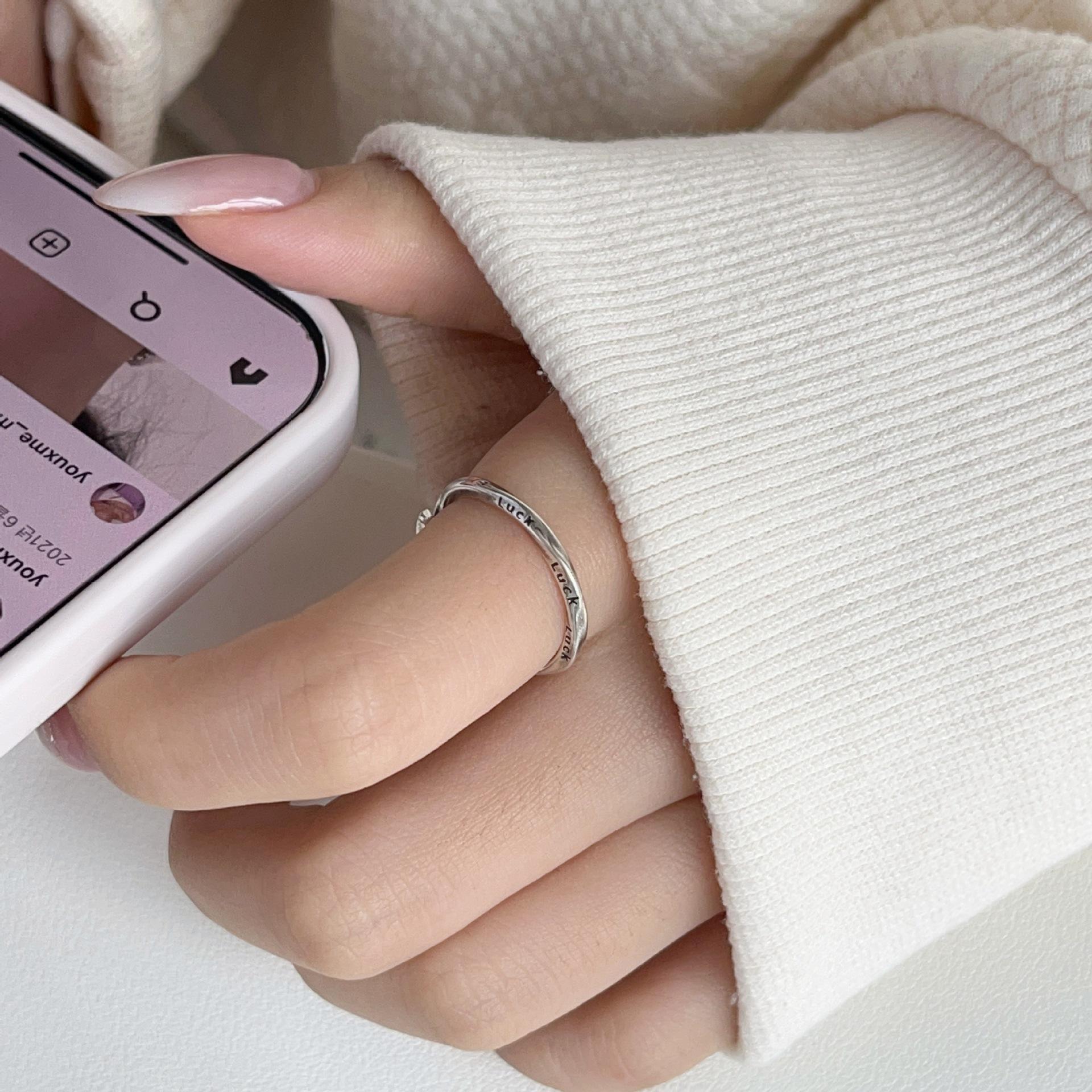 Lucky Twisted Texture Ring: Elegant Artistic Retro Style Finger Accessory Adjustable Open