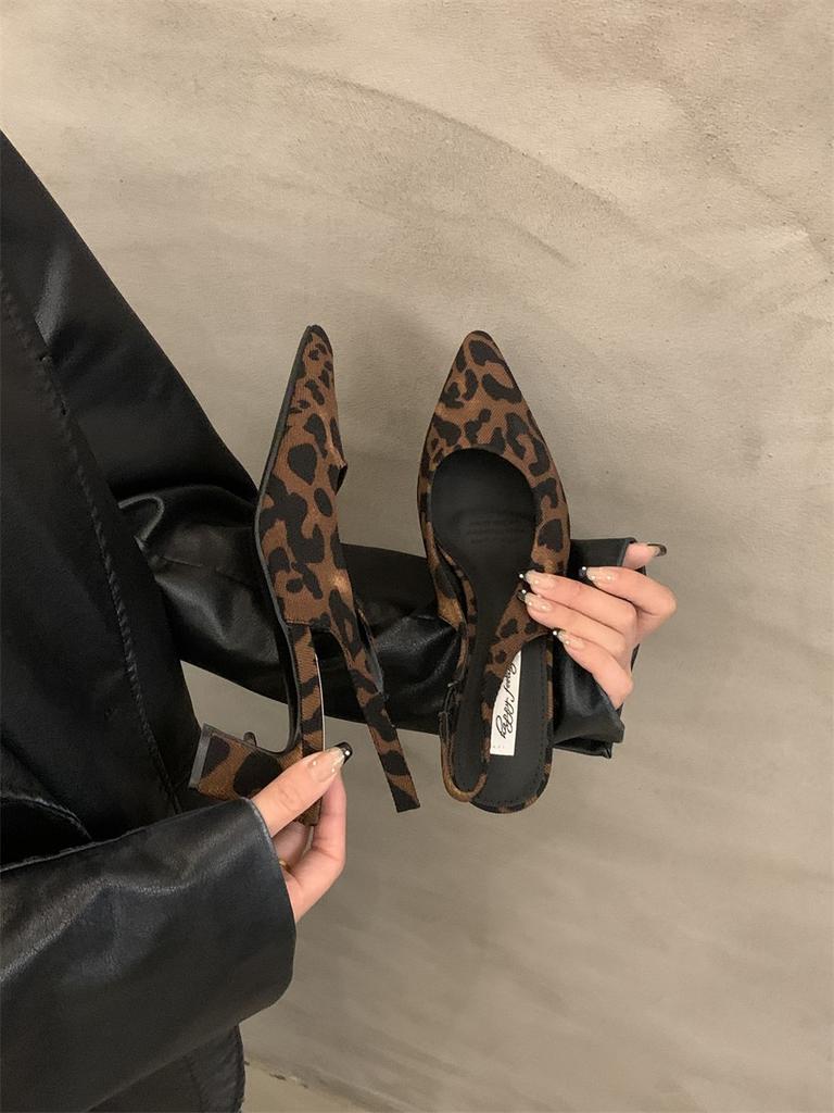 Coarse heel bag head sandals women's shoes summer 2025 new niche with skirt leopard print pointed empty high heel single shoes