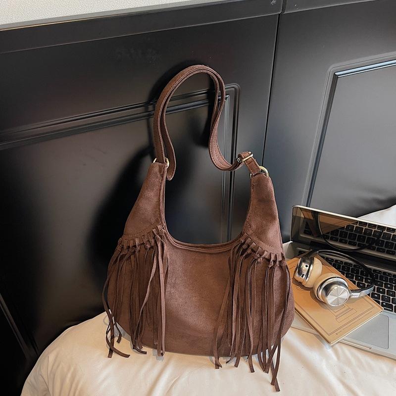 Niche Fringed Bag Women's New Fashion Casual Dumpling Bag Shoulder Messenger Bag