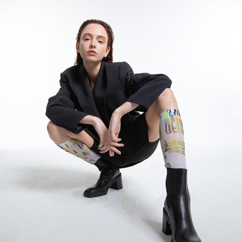 Romantic Tiger Spread White Knee Stockings