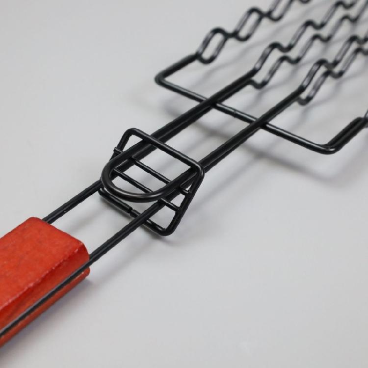Camping Barbecue Grill Clamp Cookware Accessory Features Heatproof Handle And Efficient Heat Distribution Technology